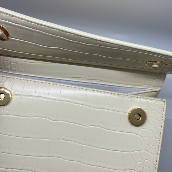 Modern Picnic Mini Luncher in Ivory Croc - Picture 4 of 7